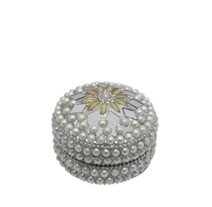 Caja redonda de aluminio y metal al por mayor con piedra blanca color blanco cajas de metal de nuevo estilo y caja de joyería a granel - Product Image 1