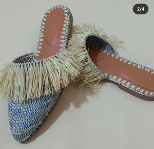 Mules en raphia faites à la main, à franges, bout pointu, semelle intérieure en cuir véritable respirante, motif rayé bleu et blanc, pour l'été - Product Image 1