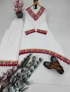 Salwar Kameez moderne réversible en coton lourd avec dentelle Pum-Pum en georgette à imprimé numérique pour Diwali, mariages et fêtes - Product Image 5