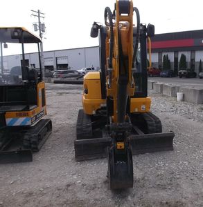 Excavatrice JCB modèle original avec noyau moteur à courant alternatif et système sur chenilles 4 tonnes poids en fonctionnement moteur d'origine vente en gros en stock - Product Image 1