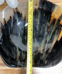 Bol en céramique naturelle incurvé pour servir des fruits secs, des collations, décoration d'intérieur, artisanal, moderne, élégant, pour la table, la cuisine, les fêtes - Product Image 5