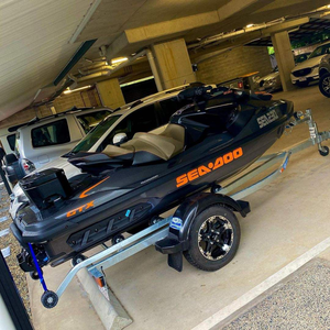 Jet ski RXT-iX 300 d'occasion 2025, 1400cc, 150HP, 4 temps, 2 temps, 4 cylindres, fibre de verre, 3 places, automatique - Product Image 6