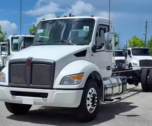 Camion cabine simple et châssis d'occasion Kenworth T380 2025 2026 de qualité supérieure, cabine standard, faible kilométrage, expédition mondiale - Product Image 6