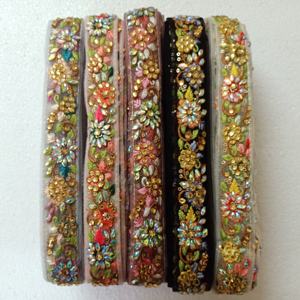 Lacets brodés floraux sur mesure avec travail de la pierre idéal pour les créateurs de robes et les créateurs de vêtements - Product Image 6