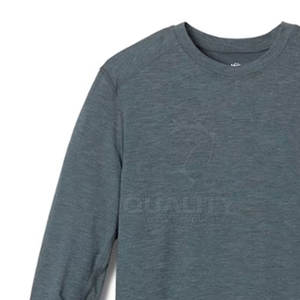 Camisa de capa base que absorbe la humedad ligera OEM a prueba de sudor para deportes al aire libre, incluidas las actividades con caballos - Product Image 6