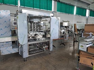 Machine de capsulage de vis automatique compacte et durable à haute demande avec vitesse réglable et alimentation de bouchon disponible à la vente - Product Image 2