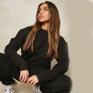 Qualité supérieure 300 GSM Fleece Femmes Noir Couleur Blank Crewneck Sweat Avec Logo Personnalisé Et Design - Product Image 4