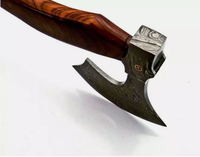 Hache de survie Thewizcrafts de qualité industrielle en acier Damas, manche en bois de rose, étui en cuir, 2 lb, 34 cm