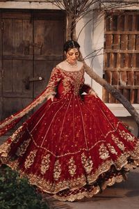 BORDADO deslumbrante EN ANARKALI DE NOVIA, BROCADO, VESTIDO LEHENGA CON CUENTAS DE CRISTAL EMBELLECEDADAS, TRABAJO DE DABKA PARA BODA @ 2024 - Product Image 2