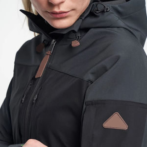 Veste Softshell légère en toile pour femme, sur mesure, nouveau design, coupe-vent, imperméable, respirante, écologique - Product Image 4