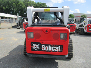 รถตักล้อยาง Bobcats T770 พร้อมอุปกรณ์ตัดหญ้า ใช้เครื่องยนต์ดีเซล Kubota พร้อมมอเตอร์แบริ่งปั๊ม รับน้ำหนักได้ 200 ตัน รุ่นปี 2023 - Product Image 6