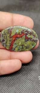 ธูปเลือดมังกรธรรมชาติทำจากเรซิ่น100% อัญมณีหลวมสีแดงและเขียวคุณภาพสูงสำหรับการทำเครื่องประดับ - Product Image 3