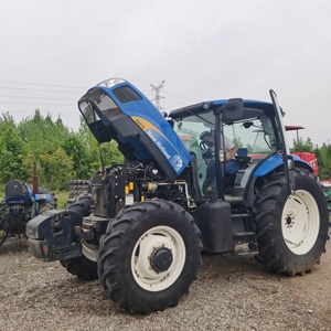 Tracteur agricole New-Hol, disponible en vente - Product Image 4