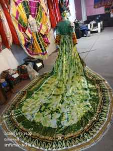 Robe afghane Kuchi vintage à perles faites à la main de WS International pour filles, en tissu de lin, de coton et de soie, avec manches longues et broderies - Product Image 5