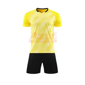 Maglie da calcio con Logo 2024 personalizzate con stampa uniforme maglia da calcio in bianco per uomini squadra di calcio abbigliamento da allenamento all'ingrosso uniformi