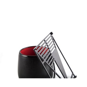 Elegant Metal <b>Trivet</b> With Stylish Wired Design Perfect for Tabletop and Decorative Home Kitchen Accessories - Product Image 6