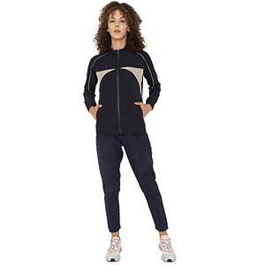 Ensemble de jogging court en velours coupe ajustée en coton écologique pour femmes Veste contour en polaire 2 pièces et survêtements en velours pour l'hiver - Product Image 1