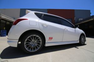 Visera de puerta de ventana de inyección de estilo OEM para accesorios exteriores Tiida - Product Image 6