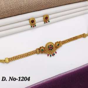 Ensemble de colliers floraux de luxe pour femmes avec des bijoux élégants pour femmes, à porter au quotidien, pour les fêtes et les cadeaux, provenant d'un fournisseur indien - Product Image 4