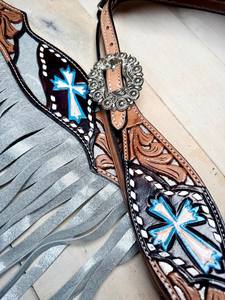 Ensemble de harnais western peint à la main avec fleurs bleues, complet/cob/franges métalliques, bride, collier de poitrail, cuir, bride pour cheval, équitation personnalisée - Product Image 3