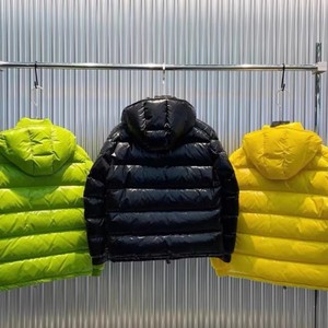 Chaquetas Acolchadas Brillantes con Capucha para Hombre, Chaqueta de Plumón, Chaquetas Acolchadas con Logotipo Personalizado al por Mayor - Product Image 4