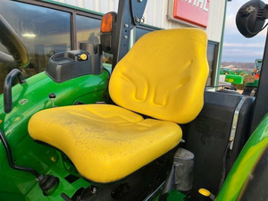 Tracteur agricole utilitaire John Deere 5075E 40HP 75HP 4WD PowerReverser Diesel 2015 avec chargeur frontal prêt à la vente - Product Image 5