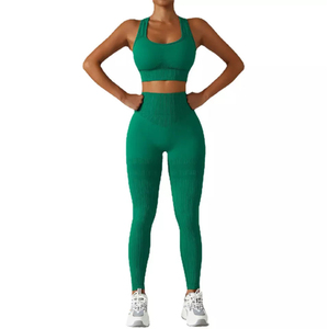 Ensemble de yoga côtelé vert 2 pièces : Leggings mi-mollet et haut respirant, écologique, sans couture, en Spandex et Polyester, pour l'entraînement - Product Image 4