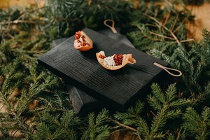 Planche à découper en bois noir moderne Planche à découper élégante pour la cuisine Accessoire de préparation et de service des aliments de qualité supérieure Vente en gros en provenance d'Inde - Product Image 3