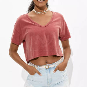 Meilleures ventes Top court en coton à col en V et design personnalisé pour femmes pour l'été, durable et à la mode - Product Image 4