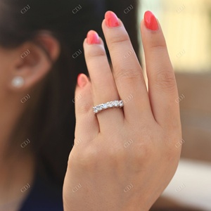 แหวนแต่งงานคลาสสิกมอสซาไนต์ ทองคำขาว 14K น้ำหนัก 1.5 กะรัต ความใส VVS ทรงบริลเลียนท์ แหวนแฟชั่น ผู้ผลิตขายส่งเครื่องประดับชั้นดี - Product Image 5