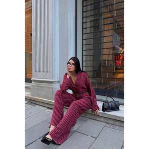 Ensemble chemisier et pantalon rayés bordeaux pour femme - Product Image 4