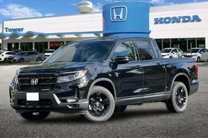 Usado en perfecto estado 2024 Honda Ridgeline Black Edition AWD con asientos de cuero Interior oscuro - Product Image 3