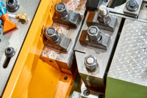 เครื่องทำสกรูเกลียวธรรมดาอัตโนมัติความเร็วสูง KONFU แบบขึ้นรูปเย็น ผลิตภาพสูง 1000 กก. - Product Image 4