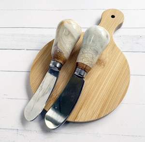 Couteau à beurre indien fait main en corne de buffle avec ensemble d'épandage de fromage de haute qualité et utilisation dans la cuisine à la main au meilleur prix - Product Image 5