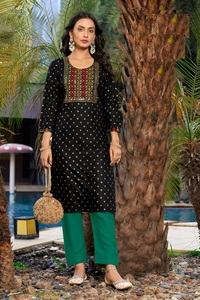 Estampado de rayón dorado con bordado con encaje Kurtis para venta en línea - Product Image 2