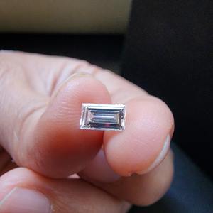 Diamante Solitario de Corte Baguette Cultivado en Laboratorio de 0.665CT, Elegancia Clásica en Cada Destello - Product Image 2