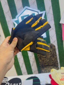 Gants de poisson en cuir sur mesure Low quantité minimale de commande Carbon Knuckles Racing Riding Touch Screen Gloves Protection pour les gants de pêche de sécurité. - Product Image 3