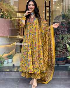 Hot Summer Collection <b>for</b> <b>Women</b> Cotton <b>Kurti</b> Pant Dupatta Set <b>for</b> Office and Party Wear Available at Wholesale Prices - Product Image 4