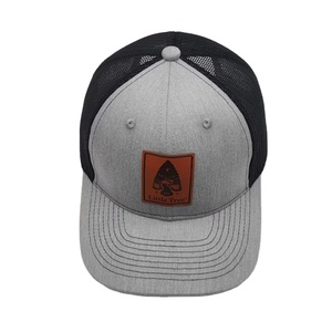 Gorra de béisbol ajustable con logotipo bordado personalizado Gorra de béisbol personalizada con panel de malla - Product Image 1