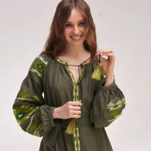 Nouveau look fantastique style bohème broderie vintage travail à la main lourde évasée et bouffée à manches longues et évasée robe ukrainienne - Product Image 1