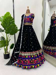 Navratri ผ้าเเท้เทียมแบบพิเศษเย็บตะเข็บที่สวยงามพร้อมกระจกจริง lehenga choli และ dupatta - Product Image 3
