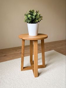 Taburete de madera duradero hecho a mano para familias que buscan asientos fuertes, duraderos y funcionales con atractivo decorativo rústico - Product Image 2