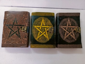 Ágata hecha a medida Escribe tu historia Lujosos diarios de cuero en relieve. Ideal para regalar y uso personal - Product Image 3