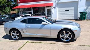 Chevrolet Camaro 2LT Coupé 2010, Tracción Trasera, Interior de Cuero Oscuro, Caja de Cambios Automática/Manual, Sedán Usado de Gasolina, Llantas de 16 Pulgadas - Product Image 2