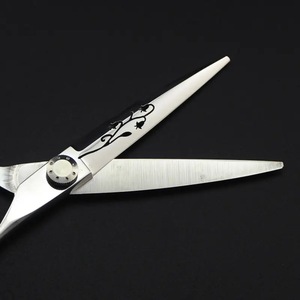 Ciseaux de coiffeur professionnels en acier inoxydable personnalisés de qualité supérieure lame de rasoir ergonomique ciseaux de coupe de cheveux coiffeurs de précision - Product Image 5