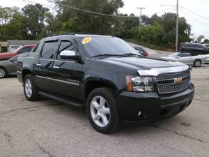 Chevrolet Avalanche LTZ Black Diamond d'occasion haut de gamme à prix réduit à vendre - Product Image 3