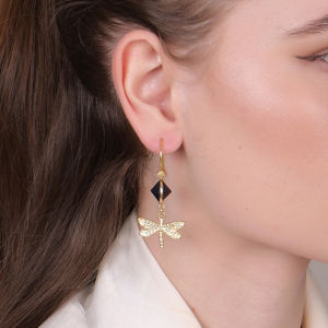 ต่างหูระย้าสีฟ้าแบบห้อยชุบทอง18K เครื่องประดับงานปาร์ตี้ทำมือหรูหราสำหรับผู้หญิงสไตล์อินเทรนด์สำหรับงานแต่งงาน - Product Image 4