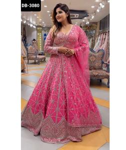 ชุดเดรสผ้าชิออนแบบดั้งเดิมของชาวอินเดียนแดงผ้าชิโน่ปักลายลำดับรหัสอย่างหนักดีไซน์งาน lehenga choli พร้อมชุดเดรส Chinon - Product Image 1