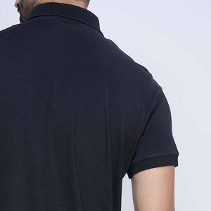 กระเป๋าหน้าแบบสั่งทำ OEM ปี 2026 สำหรับเสื้อผ้าลำลองผู้ชาย ผ้าเจอร์ซีย์ใยไผ่ แขนสั้น ติดกระดุม ระบายอากาศ แห้งเร็ว - Product Image 6