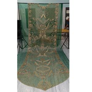 Robe Dirac perlée culturelle somalienne de meilleure qualité Design élégant avec perles à la main pour les nuits de fiançailles au henné disponibles à la vente - Product Image 2